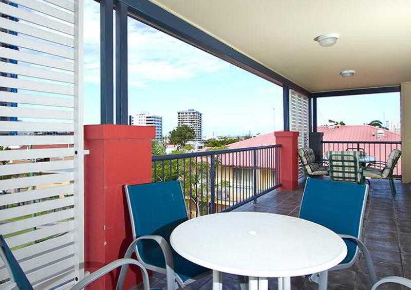 Arrival Lodge Hostel Accommodation Gold Coast Exterior photo