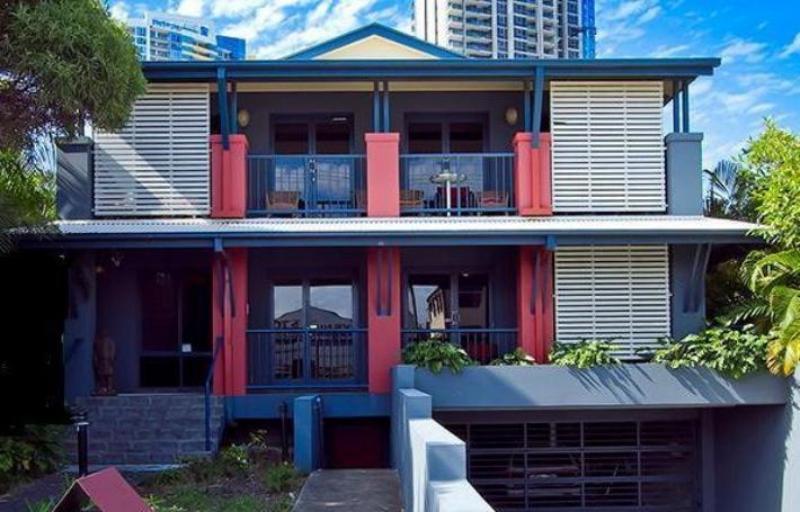 Arrival Lodge Hostel Accommodation Gold Coast Exterior photo